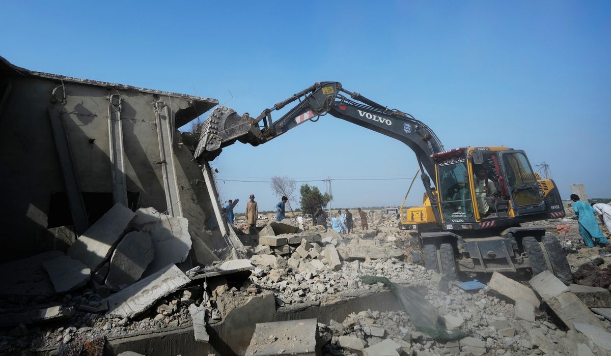 NextImg:Pakistan, Afghanistan agree to ceasefire after deadliest clashes in years