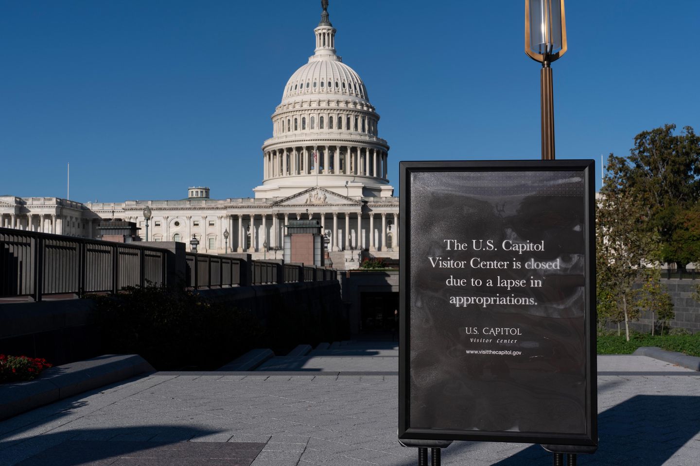 Senate Democrats Reject Stopgap Bill for Tenth Time, Extending Government Shutdown