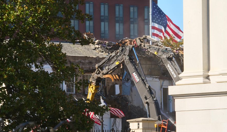 Work continues on the demolition of a part of the East Wing of the White House, Tuesday, Oct. 21, 2025, in Washington, before construction of a new ballroom. (AP Photo/Jacquelyn Martin)