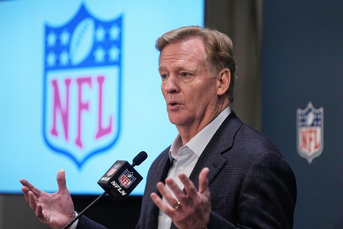 NFL reminds players of league gambling policy in light of federal indictments NFL reminds players of league gambling policy in light of federal indictments
