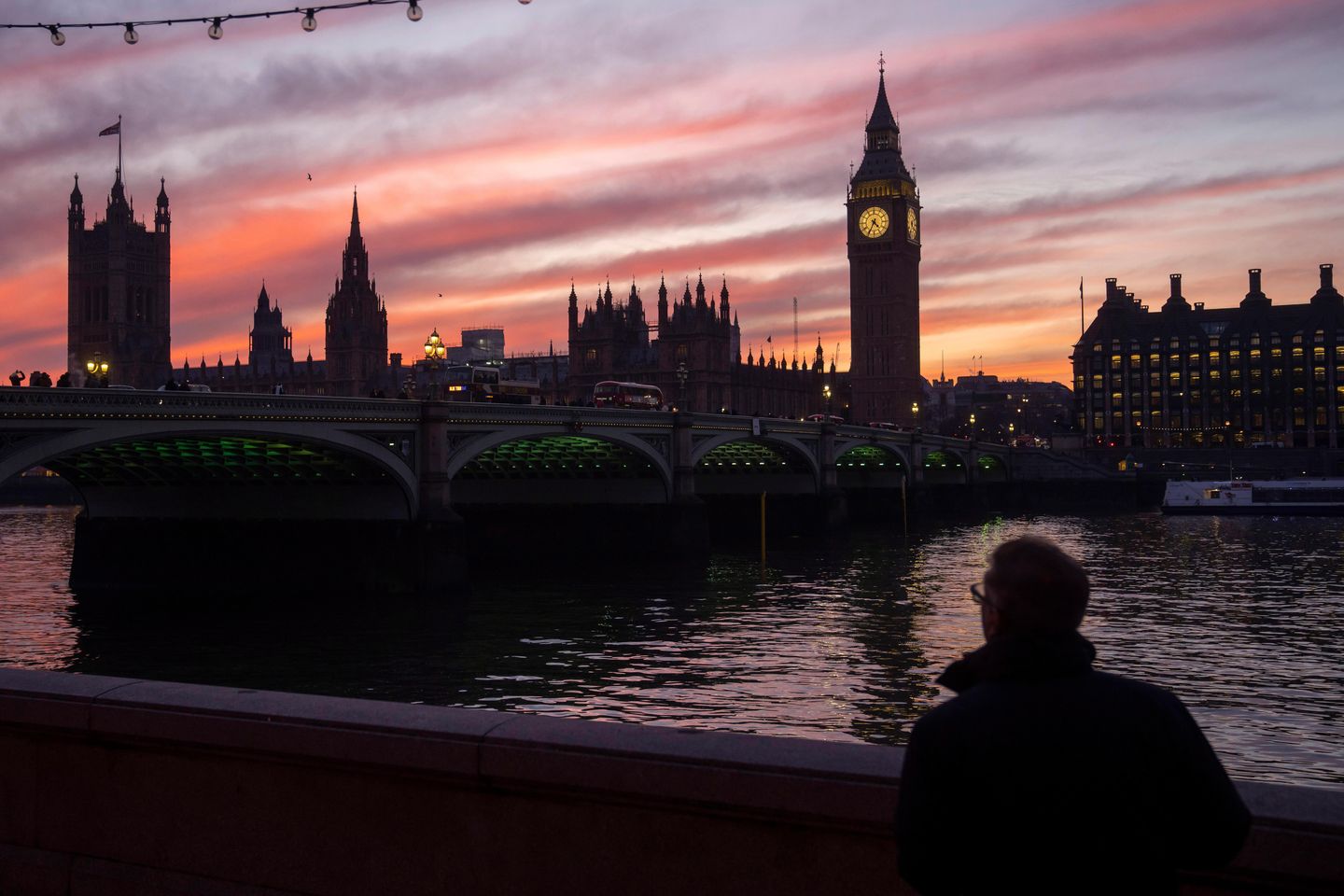 Why the time difference between the U.S. and Europe will be one hour shorter this week