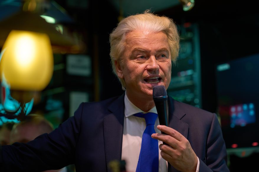 Far-right anti islam lawmaker Geert Wilders campaigns in Volendam, Netherlands, Saturday, Oct. 25, 2025. (AP Photo/Peter Dejong)
