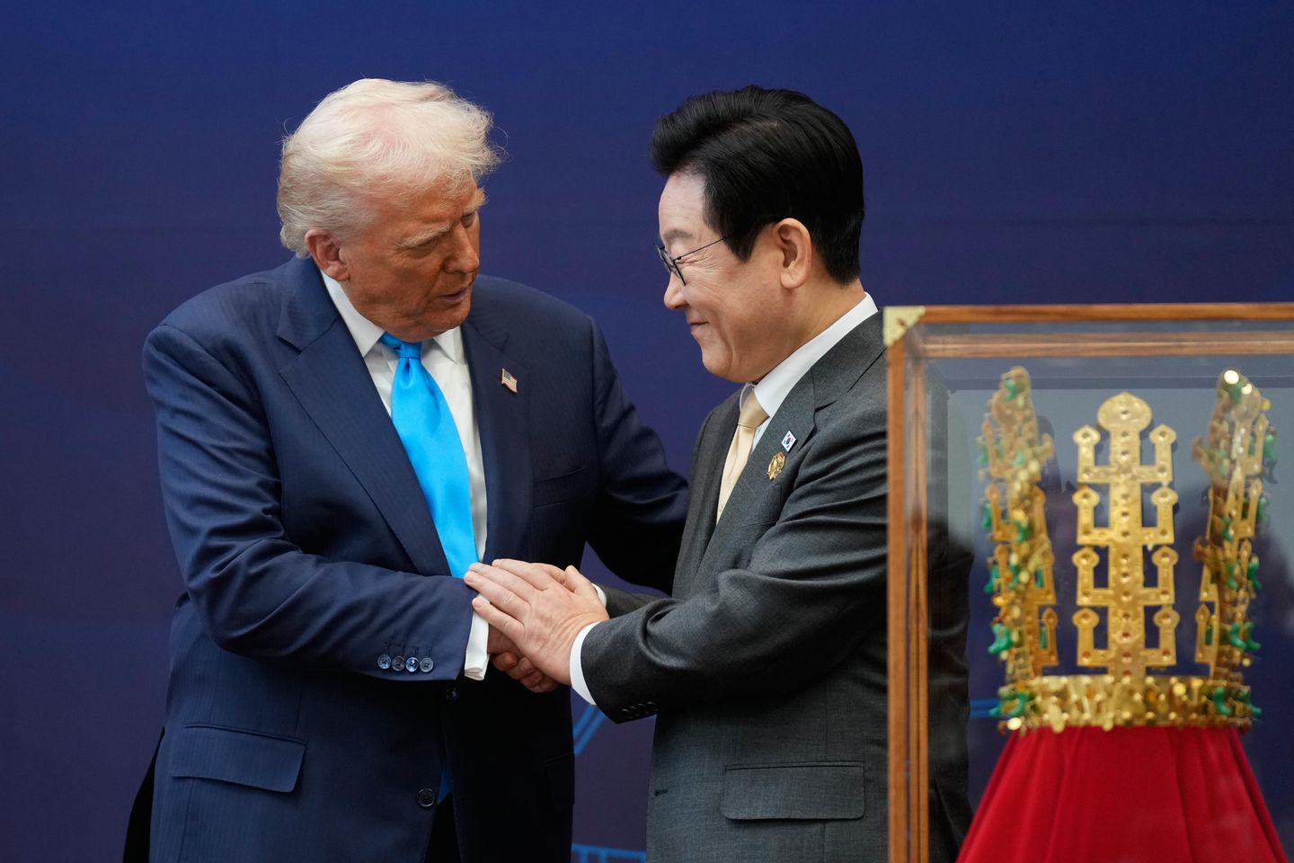 Trump scores golden gifts but no investment dollars during South Korea visit