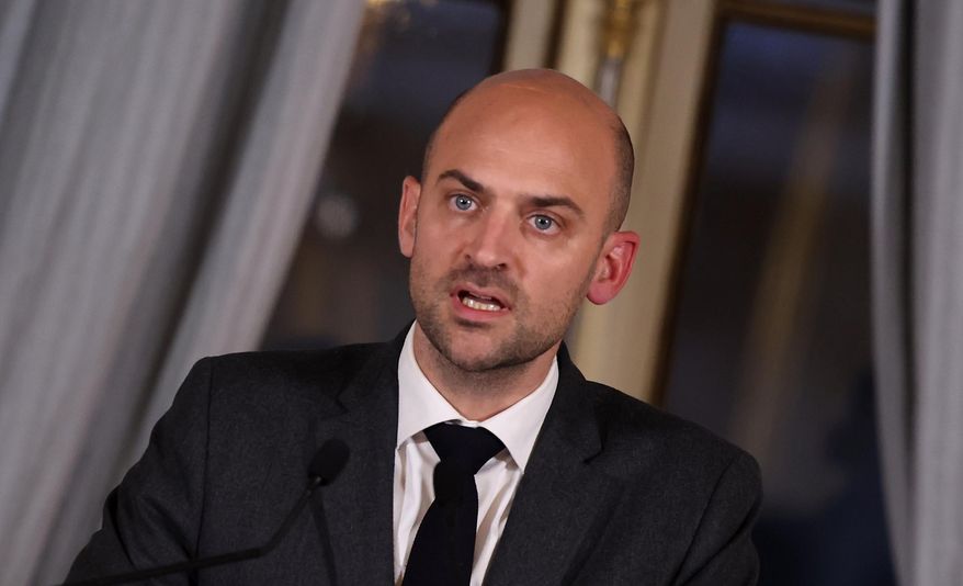 FILE - France's outgoing Minister of Foreign Affairs Jean-Noel Barrot speaks to the media after Mideast talks with his counterparts from European and Arab countries and French President Emmanuel Macron at the foreign ministry in Paris, Thursday Oct. 9, 2025. (Christophe Petit Tesson/Pool Photo via AP, File)