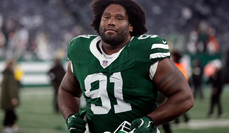 New York Jets defensive tackle Jowon Briggs (91) after an NFL football game against the Cleveland Browns, Sunday, Nov. 9, 2025, in East Rutherford, N.J. (AP Photo/Adam Hunger,File)