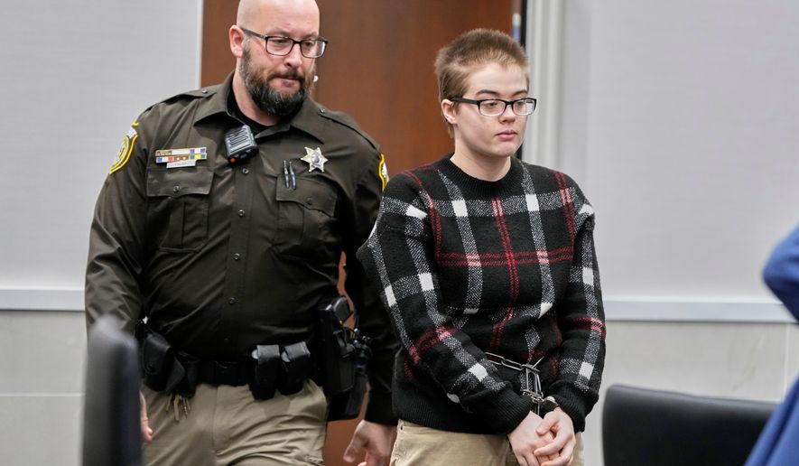 Morgan Geyser, right, appears in a Waukesha County courtroom, Jan. 9, 2025, in Waukesha, Wis. (AP Photo/Morry Gash, File)