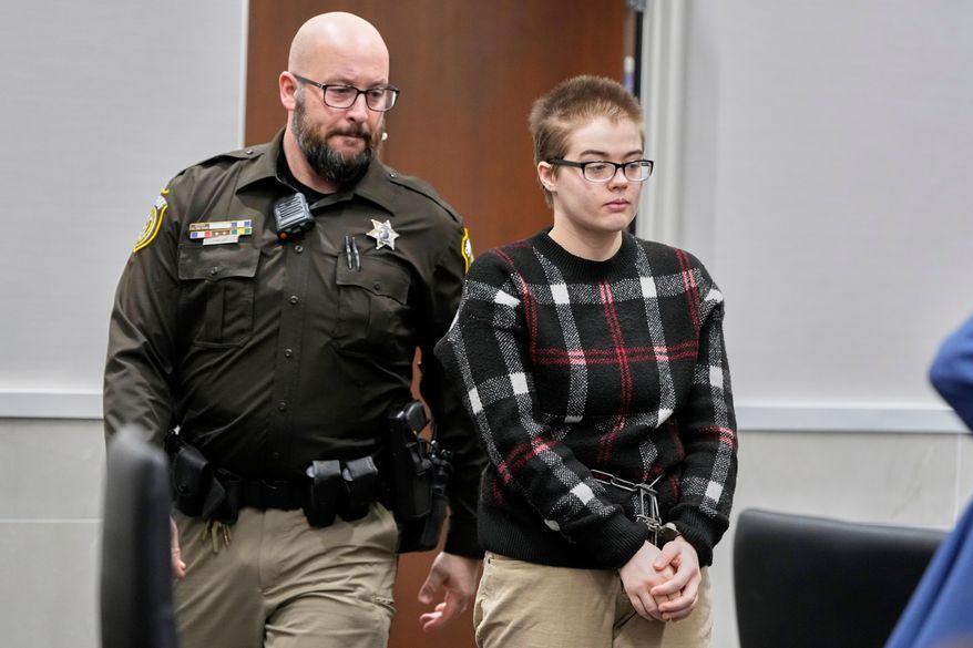 Morgan Geyser, right, appears in a Waukesha County courtroom, Jan. 9, 2025, in Waukesha, Wis. (AP Photo/Morry Gash, File)