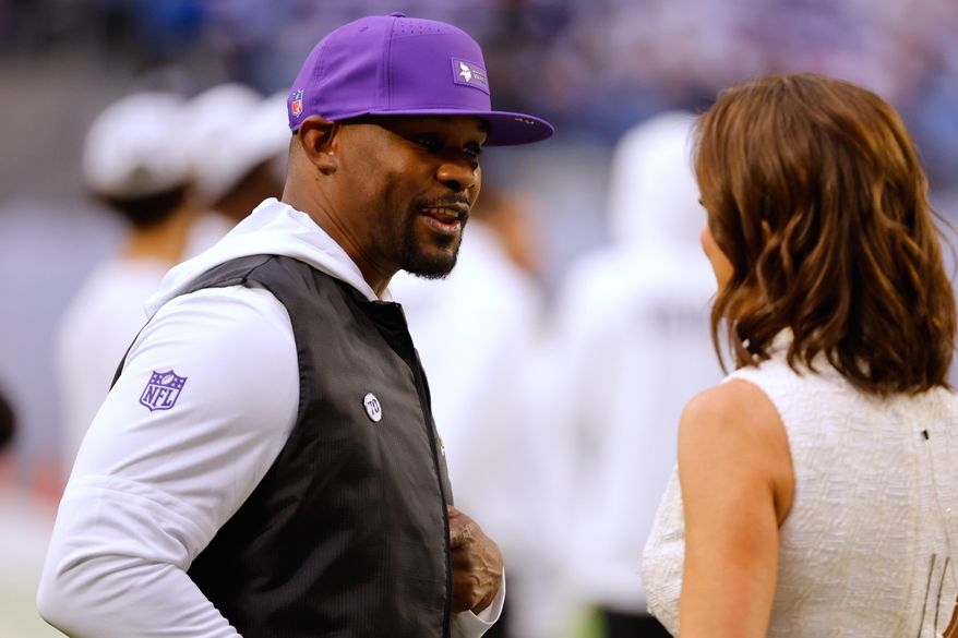 Minnesota Vikings defensive coordinator Brian Flores stands on the sideline before an NFL football game against the Detroit Lions, Thursday, Dec. 25, 2025, in Minneapolis. (AP Photo/Bruce Kluckhohn)