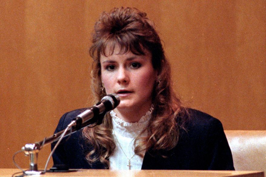 FILE - Pamela Smart answers questions from the defense in her murder conspiracy trial, March 18, 1991, in Rockingham County Superior Court in Exeter, N.H. (AP Photo/Jon Pierre Lasseigne, File)