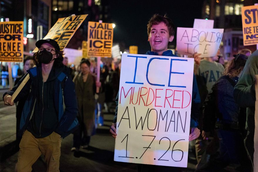 Demonstrators march to the White House in Washington, Thursday, Jan. 8, 2026, as they protest against the Immigration and Customs Enforcement (ICE) agent who fatally shot Renee Nicole Good in Minneapolis. (AP Photo/Jose Luis Magana)