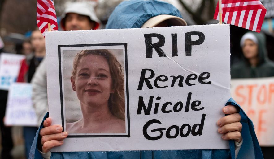 Demonstrators protest outside the White House in Washington, Saturday, Jan. 10, 2026, against the Immigration and Customs Enforcement agent who fatally shot Renee Good in Minneapolis. (AP Photo/Jose Luis Magana)