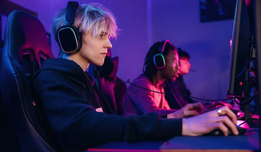 Inside the Competitive Call of Duty Economy: How MitchCactus Is Quietly Changing the Game (sponsored / Shutterstock)