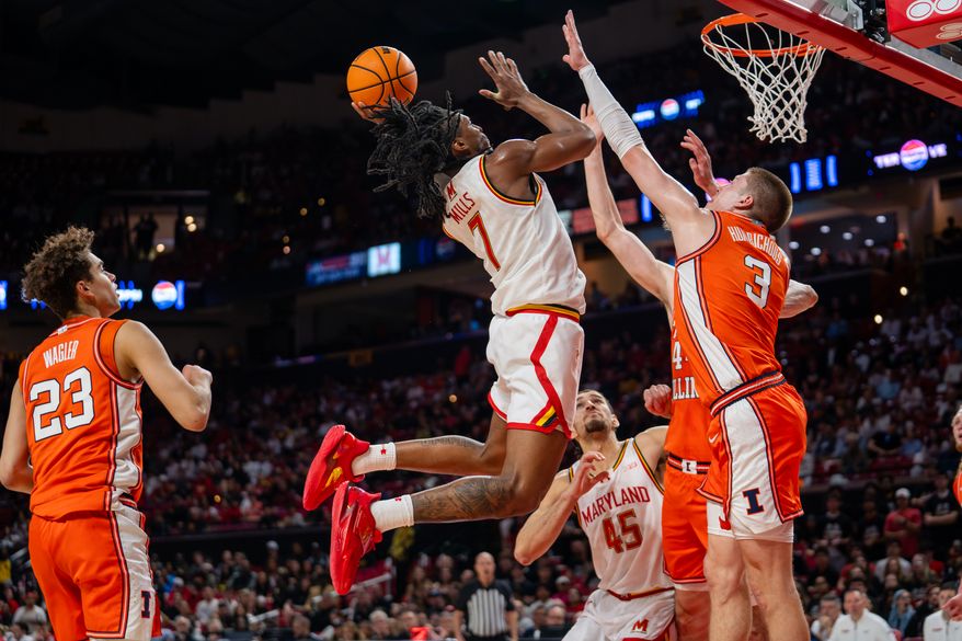 Maryland guard Andre Mills (7) goes up for a shot against Illinois forward Ben Humrichous (3) in an NCAA basketball game Sunday, March 8, 2026, in College Park, Md. (All-Pro Reels)
