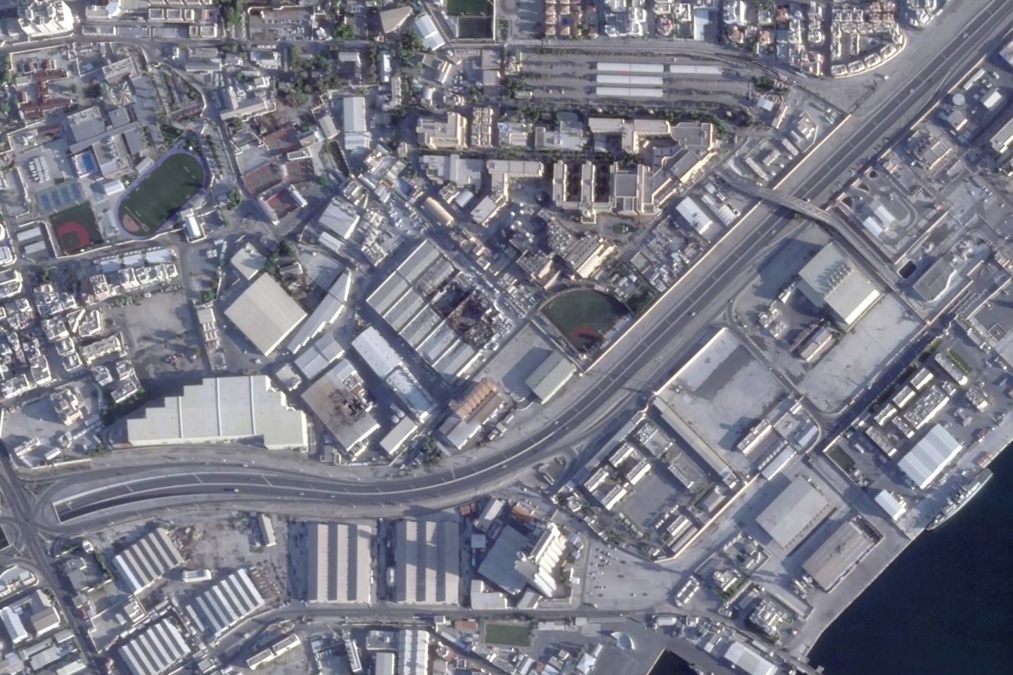 IRGC Urges Public to Stay 500 Metres Away from U.S
