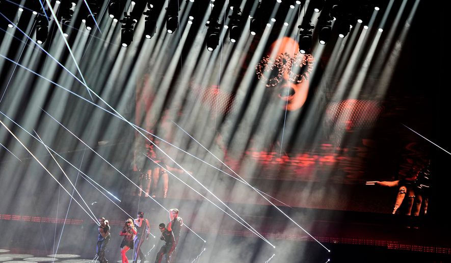 Felicia from Sweden performs the song "My System" during the dress rehearsal for the Grand Final of the 70th Eurovision Song Contest in Vienna, Austria, Friday, May 15, 2026. (AP Photo/Martin Meissner)