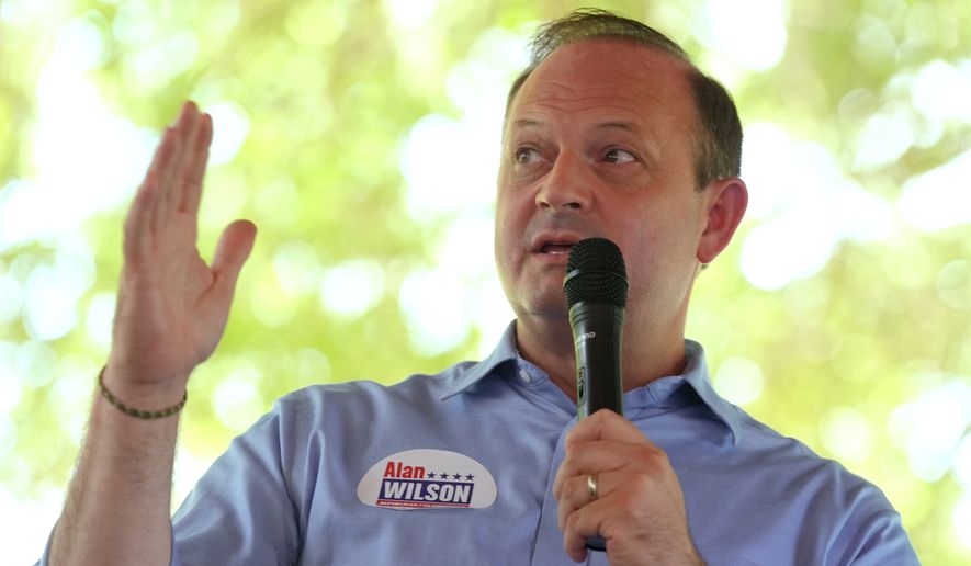 South Carolina Attorney General Alan Wilson speaks to attendees at an ice cream social supporting his gubernatorial campaign ahead of the Republican primary runoff, Monday, June 22, 2026, in Sumter, S.C. (AP Photo/Meg Kinnard)