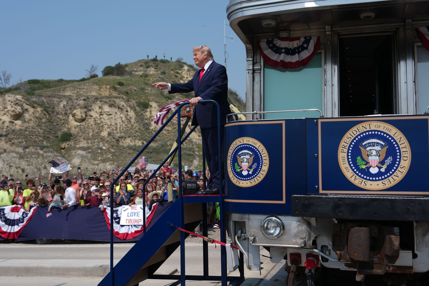 Democrats accuse Trump-linked fundraisers of fraud over diverted donations for America's anniversary