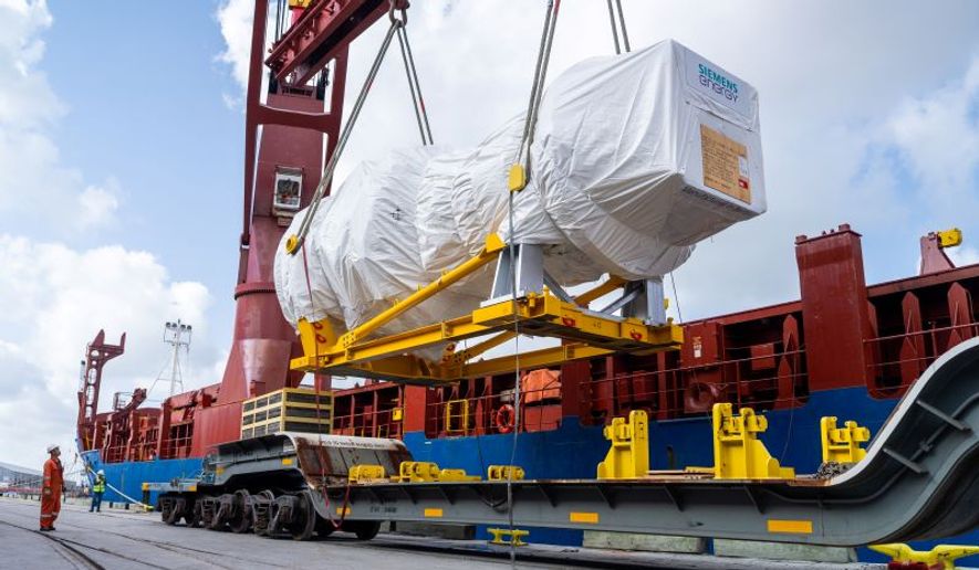 Arrival marks an important milestone in the development of Fermi's Project Matador SGT6-5000F natural gas turbines will anchor what is expected to be the nation's largest combined-cycle natural gas project DALLAS, TX / ACCESS Newswire / July ...