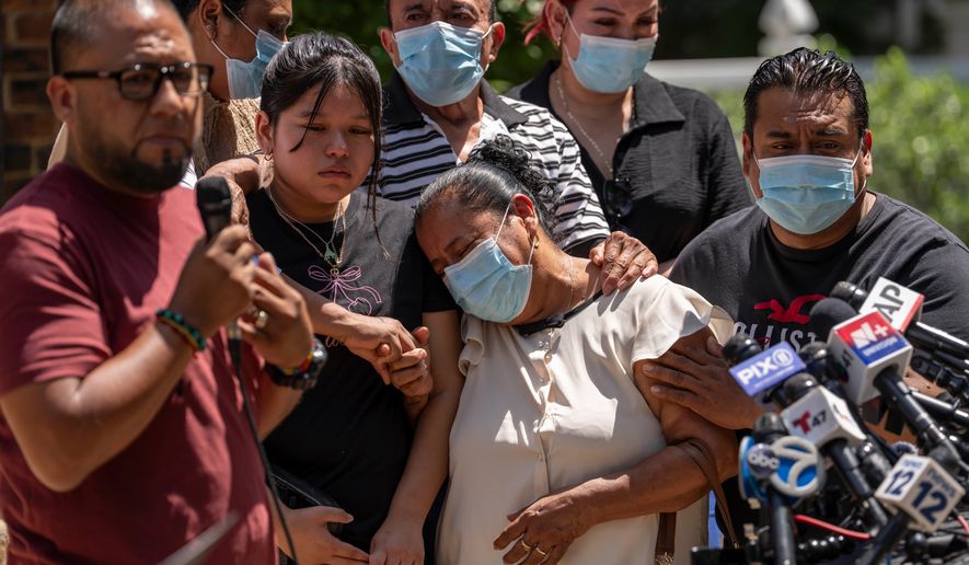 Maria Cornejo, second right, mother of Edwin Lopez-Cornejo, reacts during a news conference, Tuesday, Aug. 4, 2026, in Highland Park, N.J. (AP Photo/Yuki Iwamura)