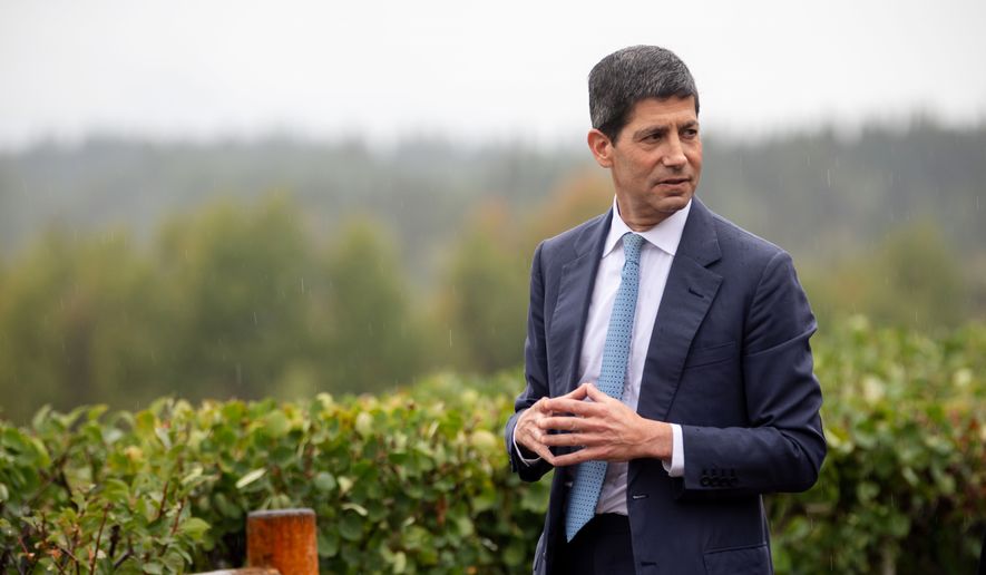 Fed Chair Kevin Warsh arrives at the annual Jackson Hole Economic Policy Symposium on Friday, Aug. 28, 2026, in Moran, Wyo. (AP Photo/Amber Baesler)