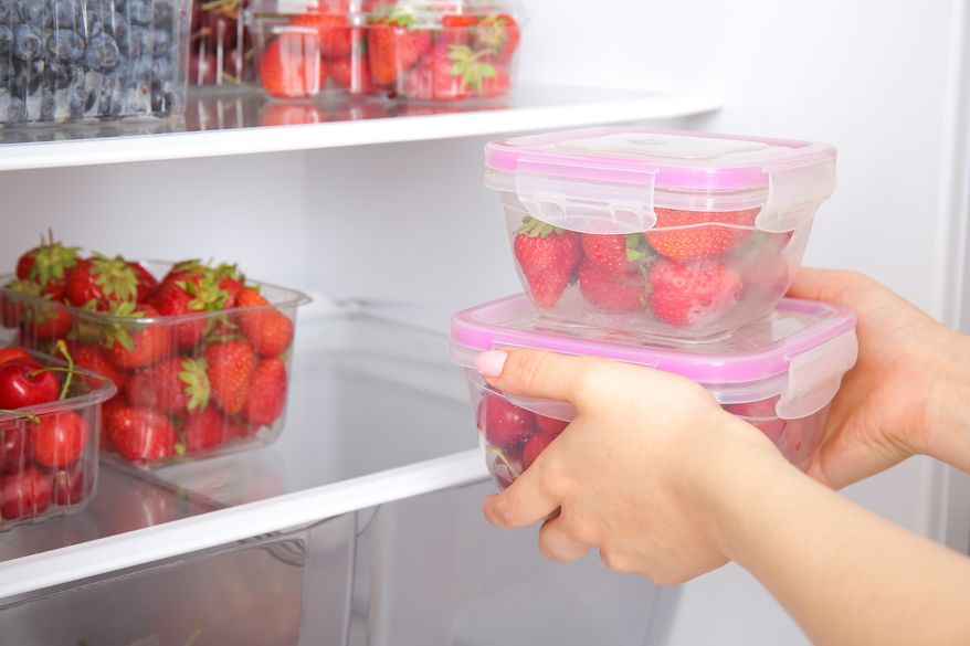 Experts recommend taking strawberries out of the refrigerator roughly 30 to 60 minutes before serving and letting them come back to room temperature.(Photo by Pixel-Shot on Shutterstock)