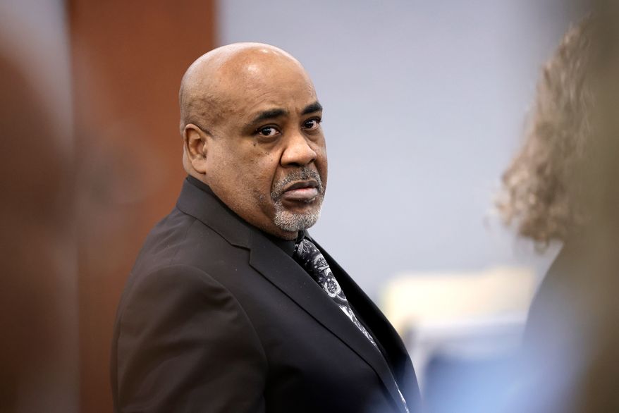 Duane Davis stands during a break in closing arguments during his murder trial, related to the 1996 killing of rapper Tupac Shakur, in Clark County District Court at the Regional Justice Center in Las Vegas, Monday, Aug. 31, 2026. (Steve Marcus/Pool Photo via AP)