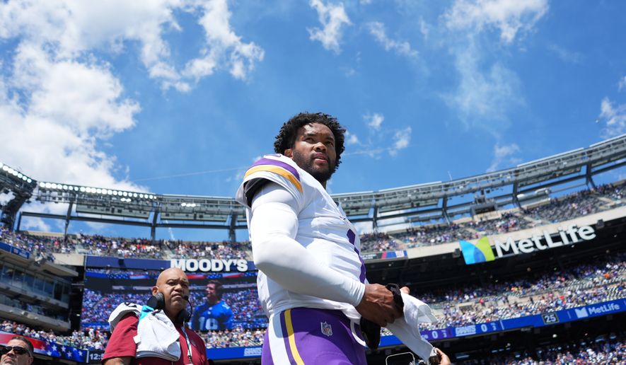 Minnesota Vikings quarterback Kyler Murray (1) waits for the start of a preseason NFL football game against the New York Giants Saturday, Aug. 15, 2026, in East Rutherford, N.J. (AP Photo/Frank Franklin II)