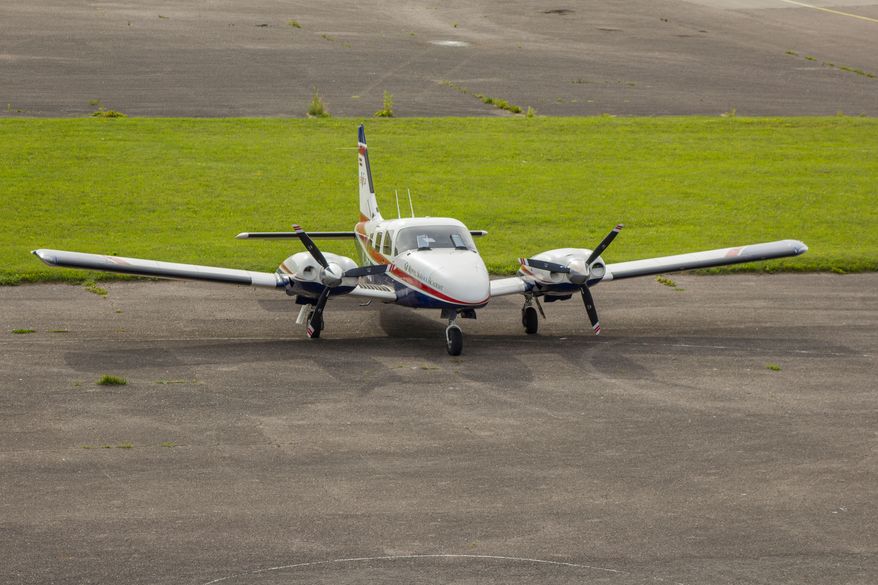 Private twin-engine plane Piper 34-220T YL-GBS. File photo credit: Renatas Repcinskas via Shutterstock.