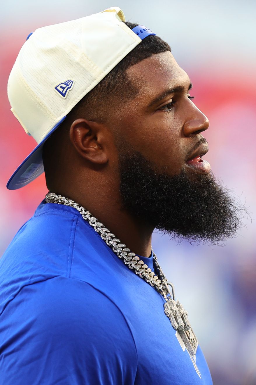 Buffalo Bills defensive lineman Ed Oliver watches warmups before a preseason NFL football game against the Pittsburgh Steelers in Orchard Park, NY., Thursday, Aug. 27, 2026. (AP Photo/Jeffrey T. Barnes)