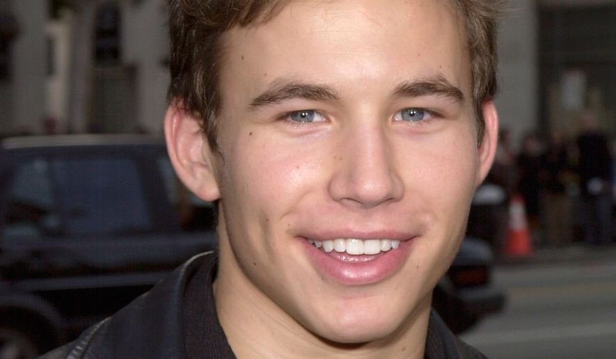 "Home Improvement" star JOHNATHAN TAYLOR THOMAS at the Los Angeles premiere of "Galaxy Quest." 19DEC99: File photo credit: Paul Smith / Featureflash via Shutterstock.