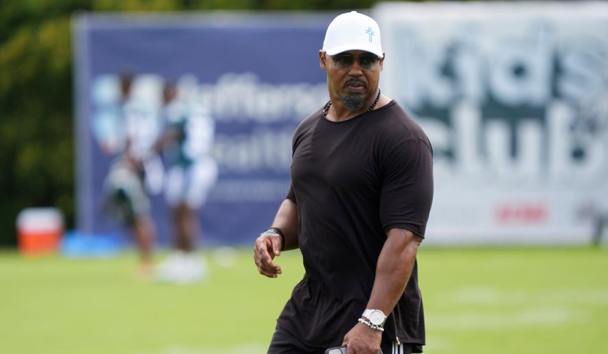 Former Philadelphia Eagles' Brian Dawkins looks on during practice at NFL football training camp at the team's training facility in Philadelphia, July 30, 2026. (AP Photo/Chris Szagola, File)