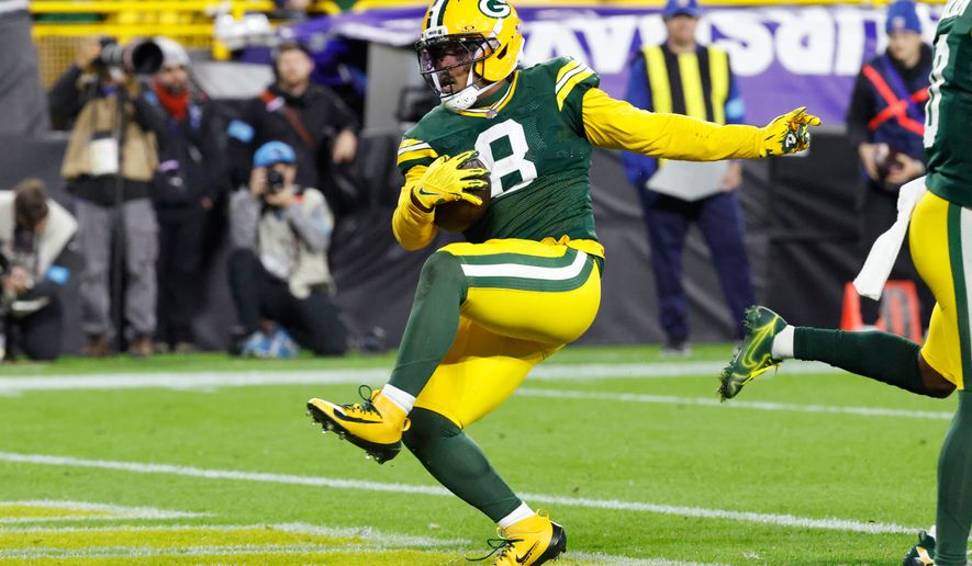 Green Bay Packers running back Josh Jacobs rushes for a touchdown during the first half of an NFL football game against the Carolina Panthers in Green Bay, Wis., Thursday, Oct. 29, 2026. (AP Photo/Mike Roemer)